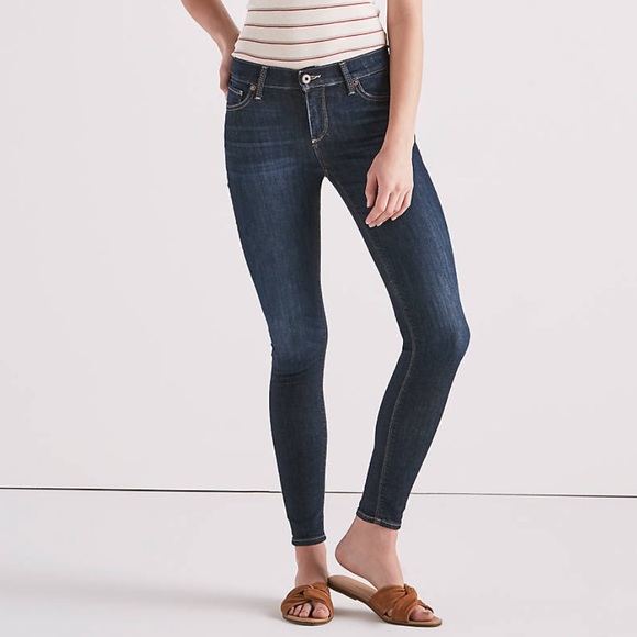 Lucky Brand Denim - Lucky jeans Brooke straight size 6